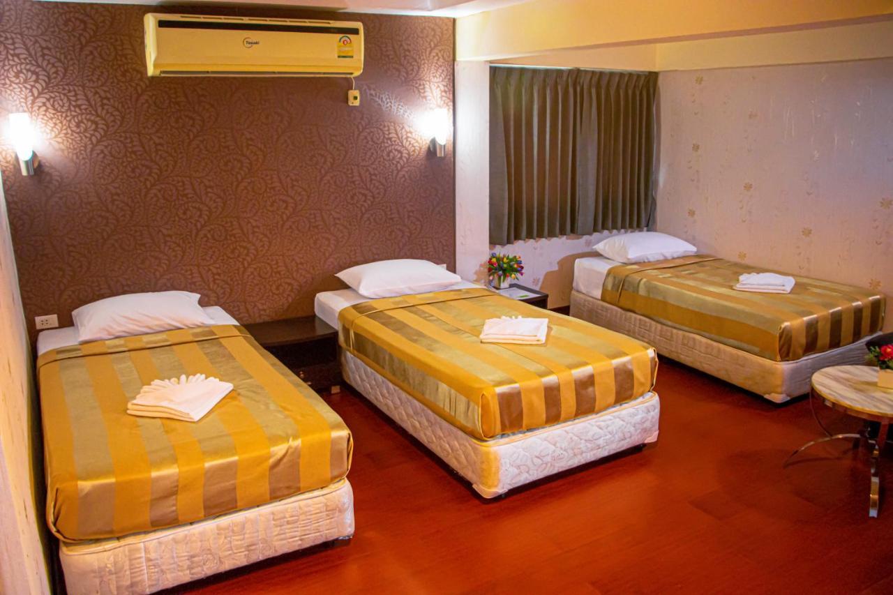 Visiting Card Hotel & Resort Bangkok Extérieur photo