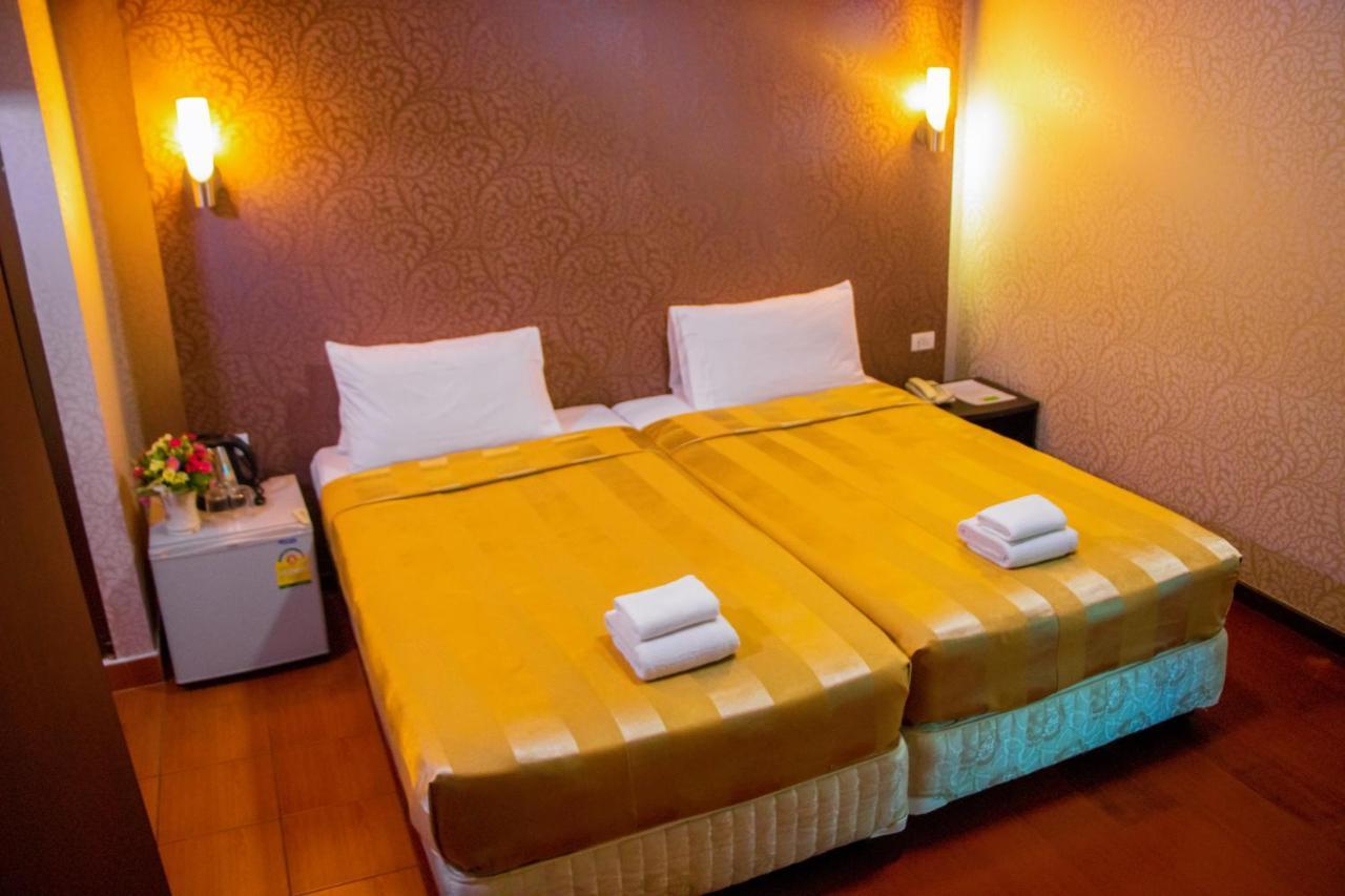 Visiting Card Hotel & Resort Bangkok Extérieur photo