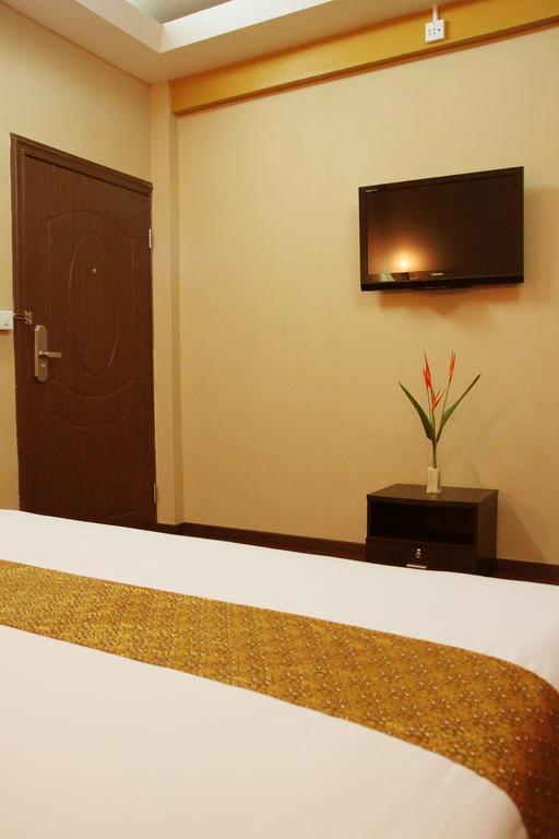 Visiting Card Hotel & Resort Bangkok Extérieur photo