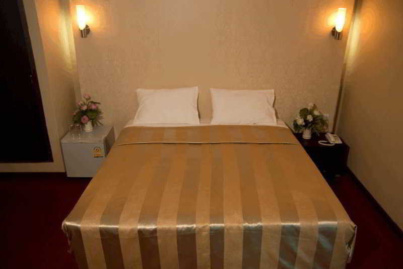 Visiting Card Hotel & Resort Bangkok Extérieur photo