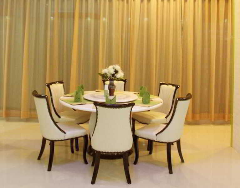 Visiting Card Hotel & Resort Bangkok Extérieur photo
