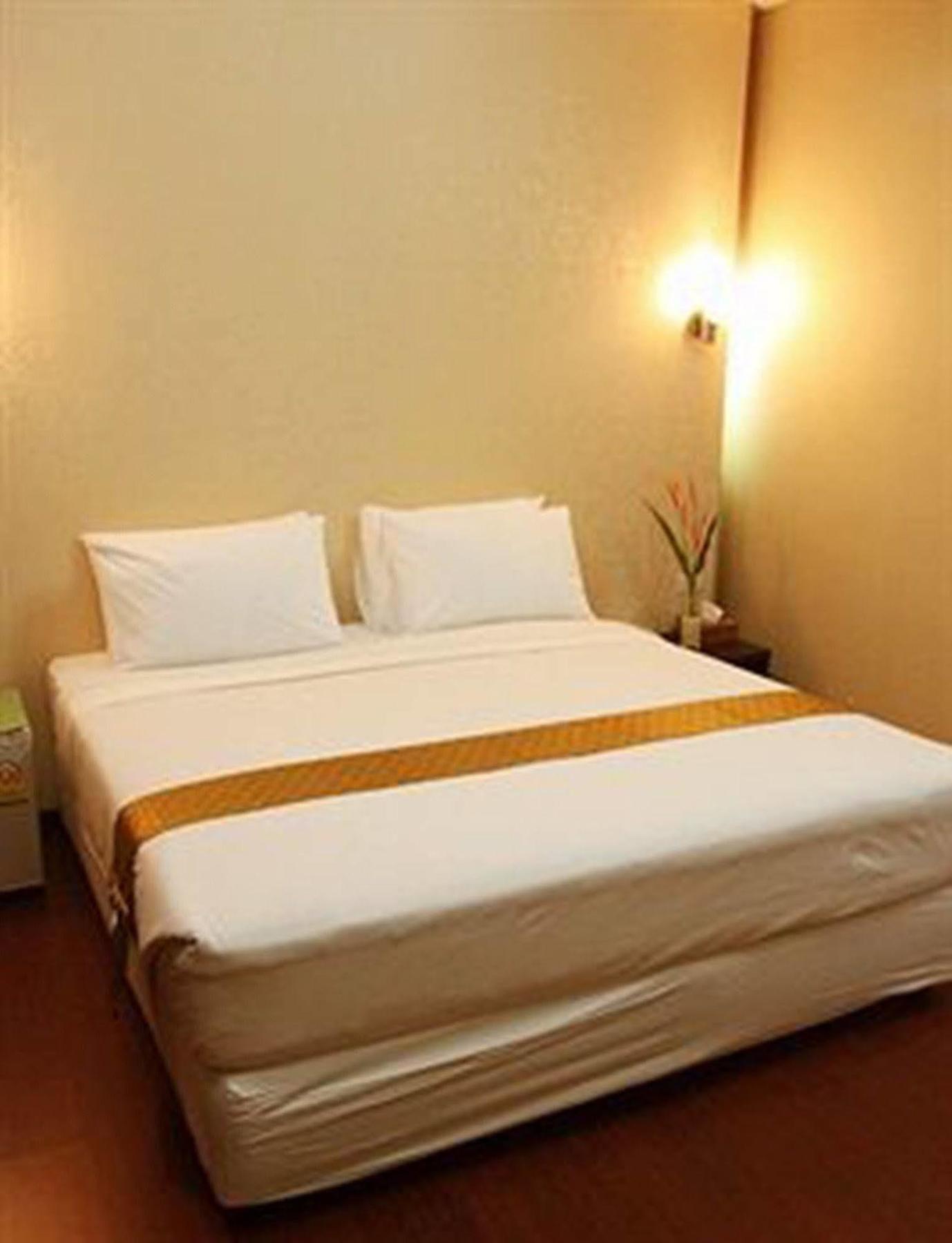 Visiting Card Hotel & Resort Bangkok Extérieur photo